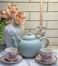 Cottage Style Leaf Green Teapot