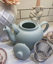Cottage Style Leaf Green Teapot